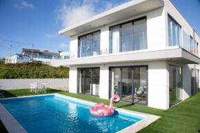 Perfeito Suite - top floor only with ocean views!
